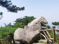 -罗田薄刀峰风景区