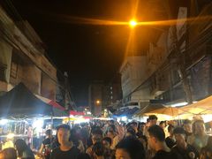 -周日夜市