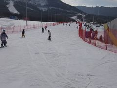 -鳌山滑雪度假区