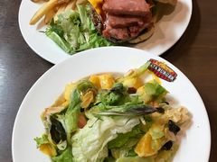 -拉亚汉堡经典餐厅(商城路店)