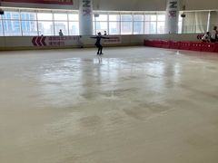 -冠军冰场CHAMPION RINK(百联又一城店)