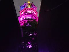 -绳金塔
