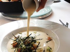 它要不这么贵我觉得分可以再高点。。-AZUR聚(香格里拉饭店)