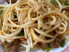 -歹歹的加个面过油肉拌面