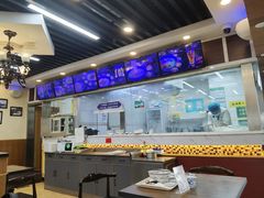 -陇兴楼兰州拉面(西安咸阳国际机场店)