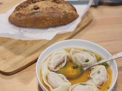 虾肉大馄饨-周素珍湖州大馄饨(直戒坛寺巷店)