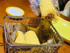 -BHC炸鸡(明洞总店)