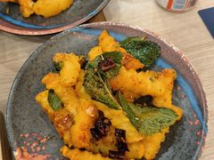 -花馬肆.云南过桥米线(汉神购物广场现场熬汤店)
