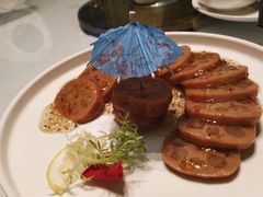 -阿瓦山寨·湘菜现炒·剁椒鱼头王(咸阳总店)