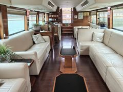 -千岛湖希尔顿休闲艇俱乐部