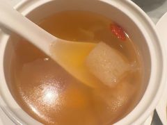 松茸老鸡汤-荣兴酒家(徐家汇店)