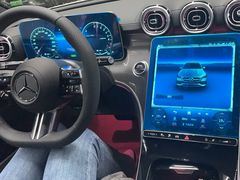 -上海星瀚奔驰4S店(红柳路店)