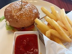 -WOLFGANG PUCK KITCHEN & BAR(迪士尼小镇店)