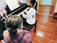 -The ONE 智能钢琴教室音乐恋琴吧·青岛市海玖玖艺术培训学校