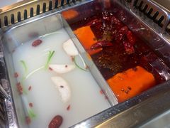 -洪焱重庆老火锅(万福花园店)