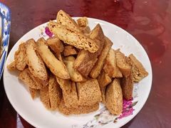 -余杨鸭鸭餐厅