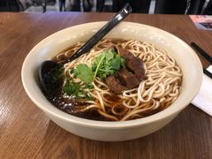 -李先生牛肉面大王(上海站南广场店)