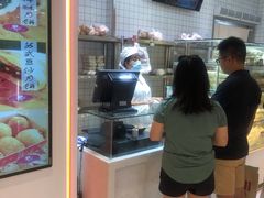 -白玉兰食品甜凤店(合生汇店)