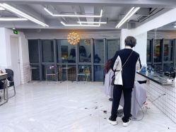 -宫铭烫发染发接发店