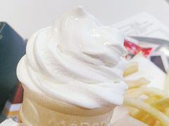 -麦当劳(世界城广场店)