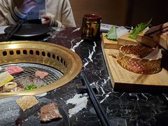 -山川小町·极番烧肉(新地假日广场店)
