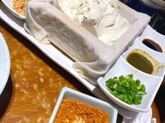 一块豆腐-95号酱骨·一块豆腐(展春园西路店)