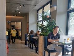 -麦当劳(滨河路DT店)