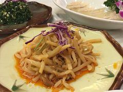 -新镇江酒家(南京西路店)