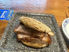 -老天桥酱肉烧饼夹肘子(天桥店)