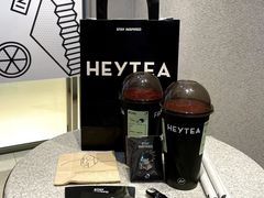 -喜茶(北京华贸购物中心店)
