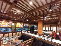 -明洞阿姨·韩式酱蟹烤肉·创意料理(三元桥店)