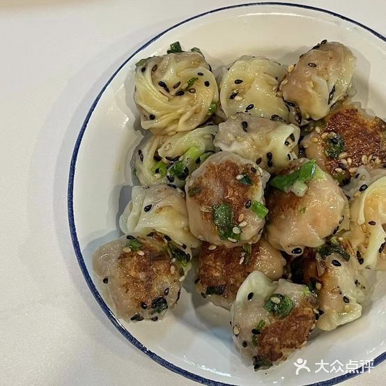 一杯子·馄饨·生煎