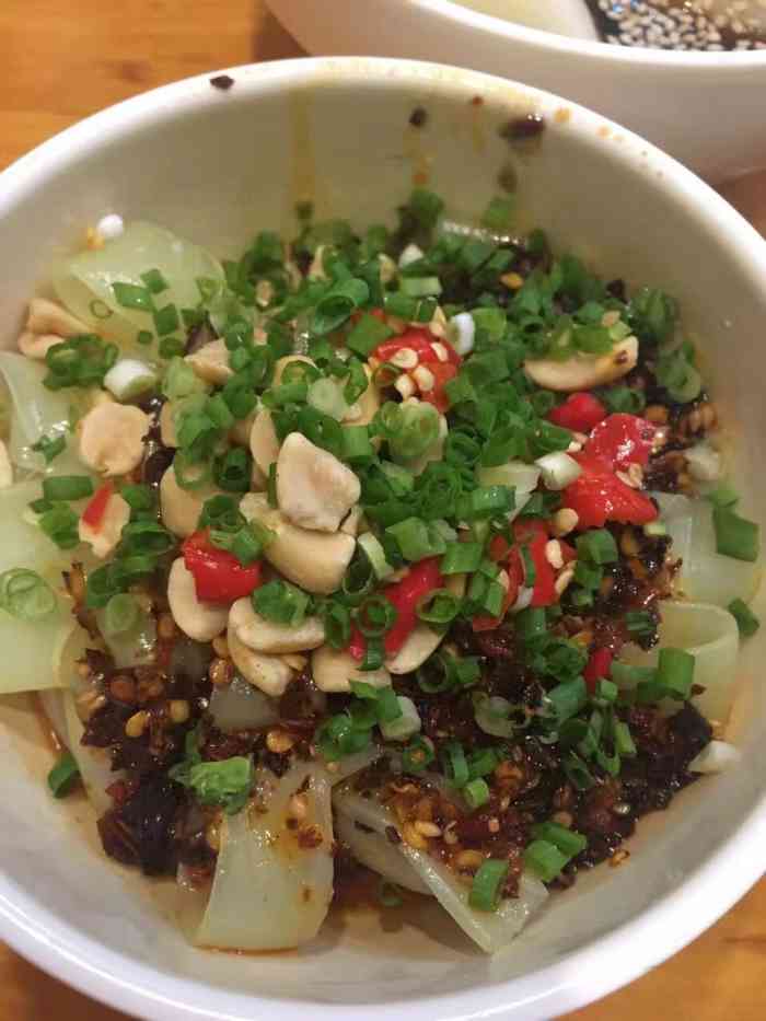 王凉粉(步行街店)-"到内江参加婚礼,当地朋友带我们去吃当地小..."-大