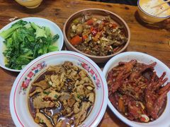 -老三样·美食研究中心(世贸路店)