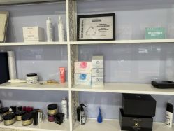 -PE SALON