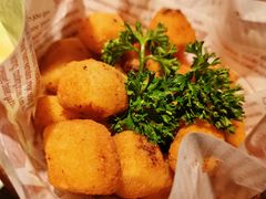 很脆的松露豆腐-新白鹿餐厅(金鹰新街口店)