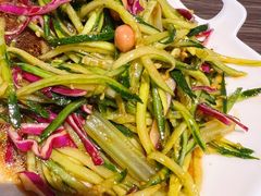 东北大拌菜-胖哥俩肉蟹煲(世茂国际广场店)