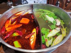 -乡土黄·鲜牛肉火锅·小龙虾(兴业街店)
