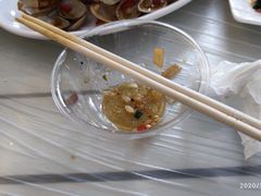 -覃记海鲜美食餐厅