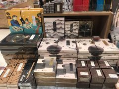 -诚品(信义店)