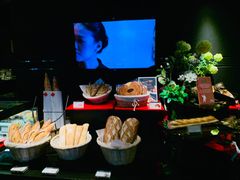 -Salon de The de Joel Robuchon(外滩18号店)