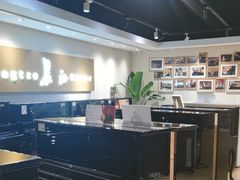 -柏斯音乐艺术中心·钢琴·吉他(上音店)