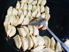 -黄阿姨锅贴大王(万航渡路店)