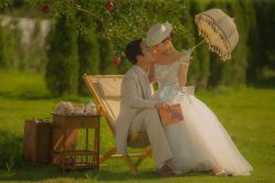 -喜爱高定婚纱摄影