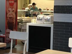 门面-雅惠美食城