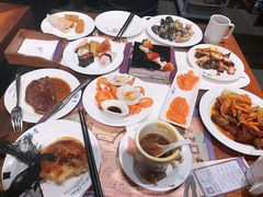 -四海一家自助餐(益田假日广场店)