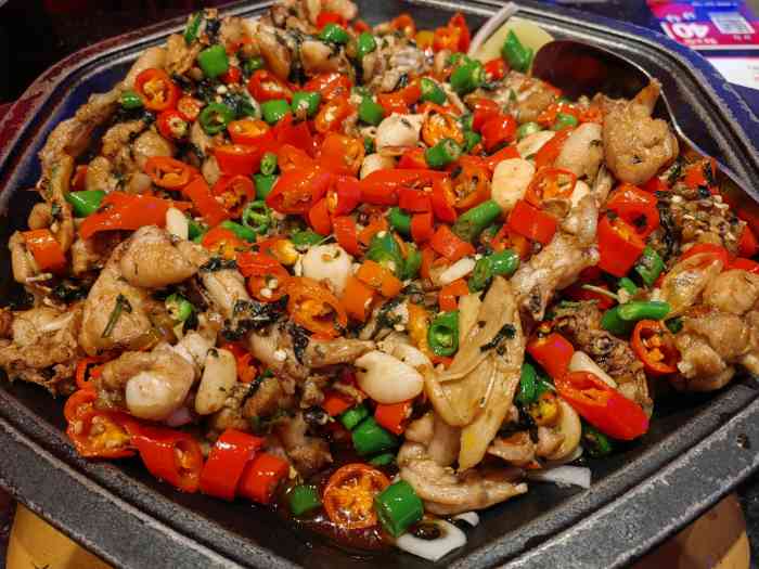 蛙来哒(海珠万达店)-"广州探店|又双双缀缀三五成群半价优惠吃蛙.