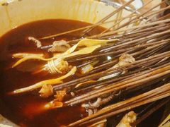 -拈签一笑黄牛肉辣卤串串