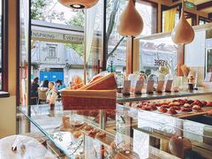 -VERIE BAKEHOUSE