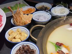 -九鼎轩脆毛肚火锅(南京东路店)